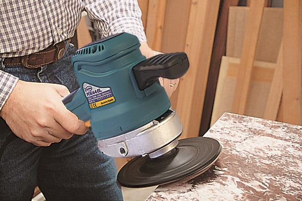 PDE446L Szlifierka dyskowa 700W dysk 173mm. RPM